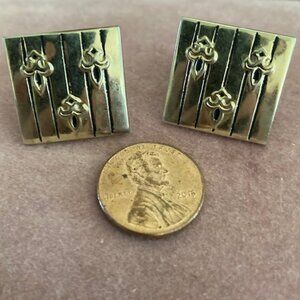 Men's cufflinks